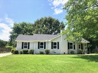 621 Buck Ln, Murfreesboro, TN 37129