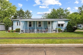 8 Symphony St, Olmsted Falls, OH 44138
