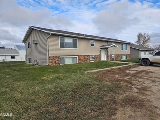 203 4th St S, Leonard, ND 58052