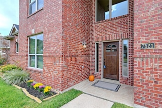 7521 Lagoon Dr, Rowlett, TX 75088