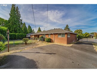 703 NW 78th St, Vancouver, WA 98665