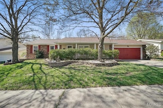 3301 Lightfoot Dr, Saint Charles, MO 63301