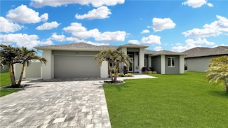 921 NE 13th Ave, Cape Coral, FL 33909