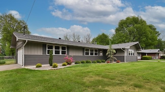 2823 E Catalpa St, Springfield, MO 65804