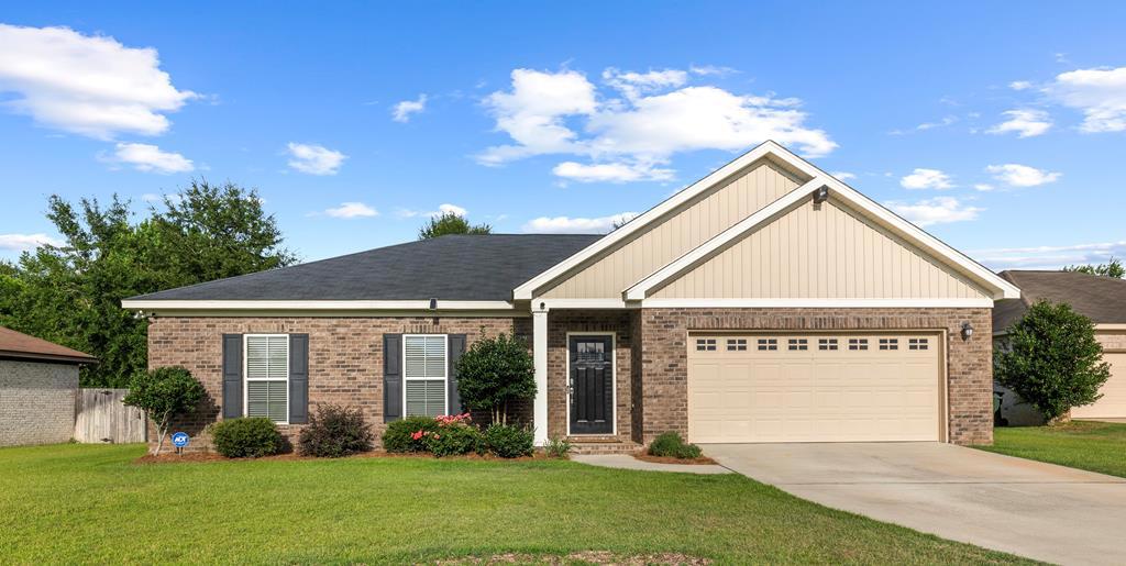 111 Middlebury Ct, Dothan, AL 36301