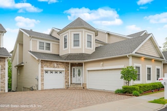 50 Topside Ln, Staten Island, NY 10309