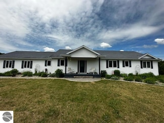 1570 S Sage Lake Rd, Hale, MI 48739