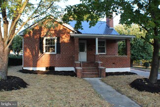 123 Pine St, Petersburg, WV 26847