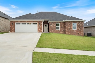 121 Magazine St, Prairie Grove, AR 72753