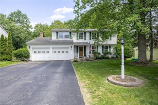 208 Blackwell Ln, Henrietta, NY 14467