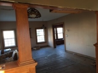 105 S Russell St, Farmersburg, IA 52047