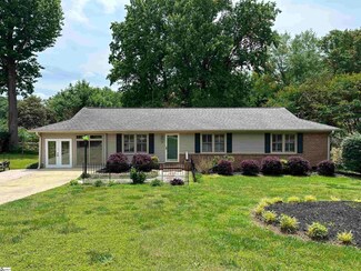 5 Live Oak Ct, Taylors, SC 29687
