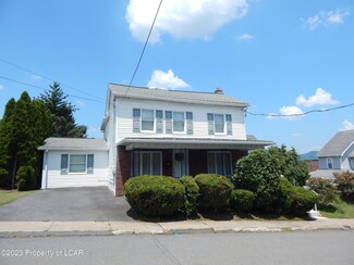 17 High St, Pittston, PA 18640