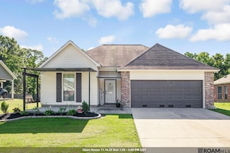 27160 Woods Edge Ln, Walker, LA 70785