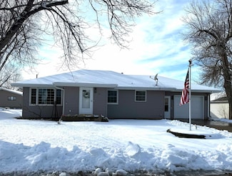 231 N 6th Ave W, Hartley, IA 51346