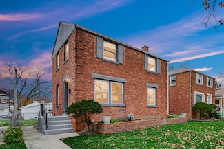 2104 S 23rd Ave, Broadview, IL 60155