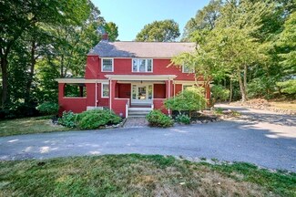 32 Florence St, Natick, MA 01760