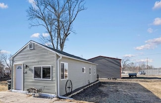421 Indian Ave, Hastings, IA 51540