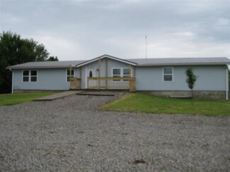 11797 SW 15th St, Benton, KS 67017