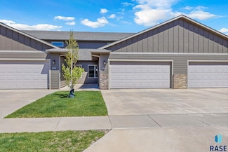 4314 W Shipton St, Sioux Falls, SD 57108