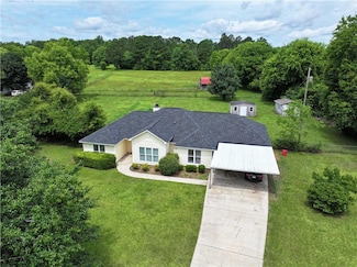 280 Owens Rd, Fort Mitchell, AL 36856