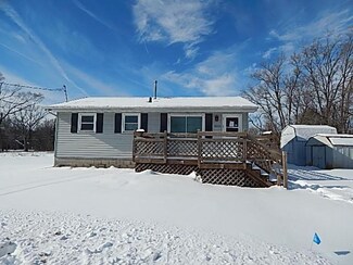 2702 E 36th Ct, Des Moines, IA 50317