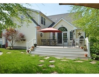 7 Pine House Rd, Millis, MA 02054