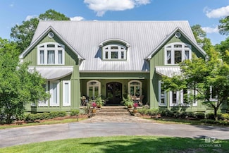 904 Sea Cliff Dr, Fairhope, AL 36532