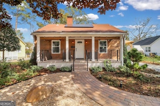 228 E 60th St, Savannah, GA 31405
