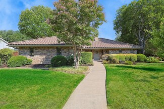 219 Indian Creek Dr, Roanoke, TX 76262