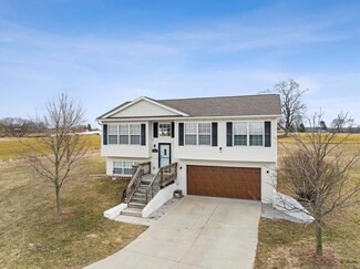 5192 Lilac Ln, Fremont, MI 49412