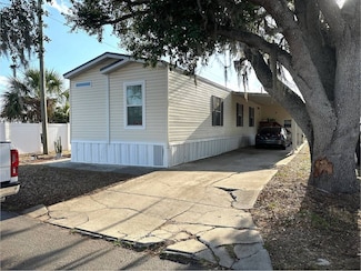 1 Imperial Dr W, Mulberry, FL 33860
