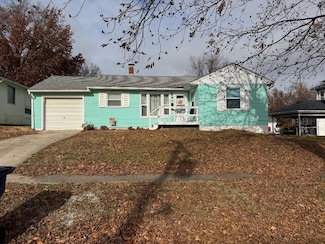 205 E Van Buren St, Gallatin, MO 64640