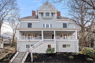 146 Winthrop Rd Unit B, Brookline, MA 02445