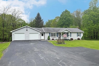 3510 Dark Shade Dr, Windber, PA 15963