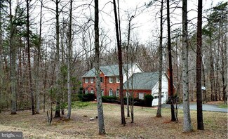 8325 Sylvan Way, Clifton, VA 20124