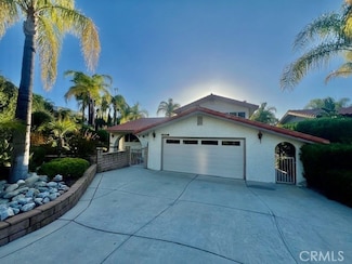 30417 Golden Gate Dr, Canyon Lake, CA 92587