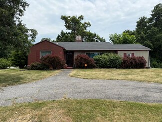 5601 Connecticut St, Merrillville, IN 46410