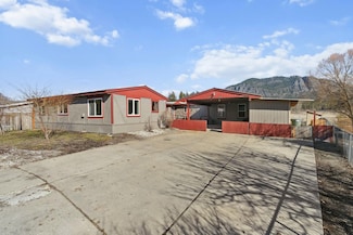 250 & 252 Quartzite Loop, Chewelah, WA 99109