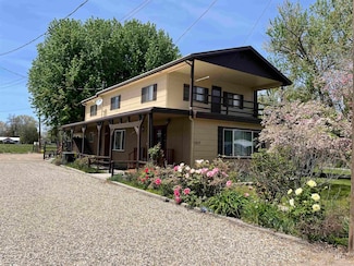 1217 N 6th St, Payette, ID 83661