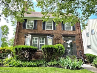 2337 Charney Rd, University Heights, OH 44118