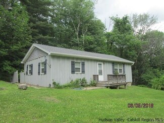 309 Schroon Hill Rd, Kerhonkson, NY 12446