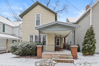 311 Straight Ave NW, Grand Rapids, MI 49504