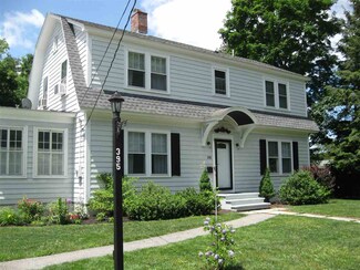 395 S Main St, Nashua, NH 03060