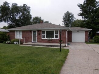 225 Witmer Ave, Elkhart, IN 46516