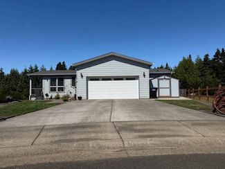 2050 SW Green Ln, Waldport, OR 97394