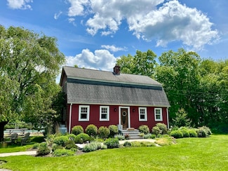 31 Blanding Rd, Rehoboth, MA 02769