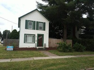 731 7th St SW, Massillon, OH 44647