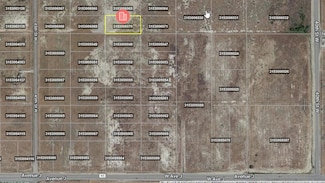 43rd W Newgrove St, Lancaster, CA 93535