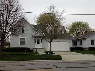 220 W Main St, Metamora, OH 43540